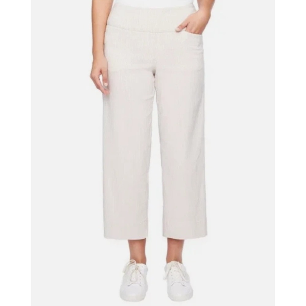 S.C. & CO. Womens Wide Leg Crop Pant, Tan, Medium‎